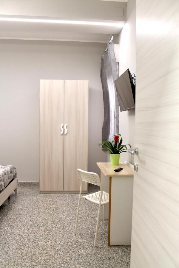 레조디칼라브리아 Charm Airport B&B 외부 사진
