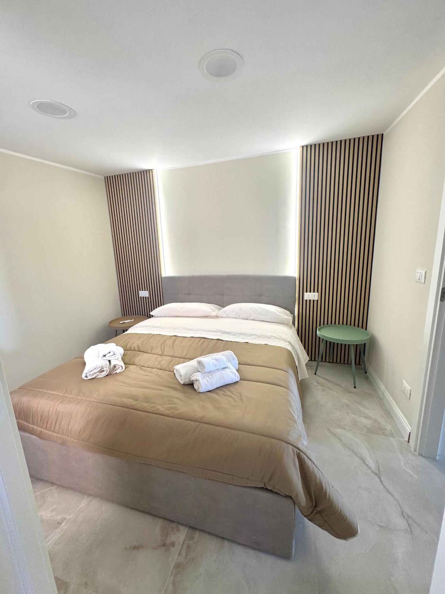 레조디칼라브리아 Charm Airport B&B 외부 사진