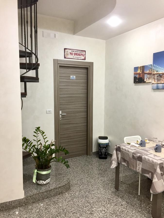 레조디칼라브리아 Charm Airport B&B 외부 사진